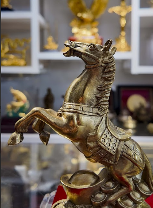 Tượng ngựa tài lộc mẫu 1